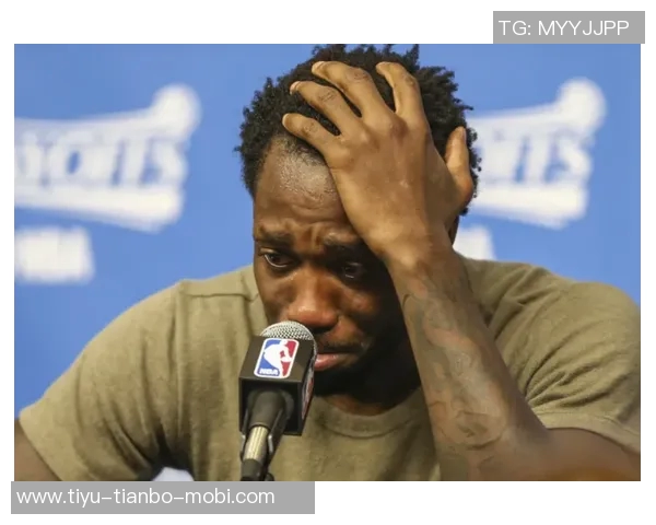 弗拉格谈肩伤情况计划进行检查但预计下场比赛能出战 弗拉格谈肩伤情况计划进行检查但预计下场比赛能出战